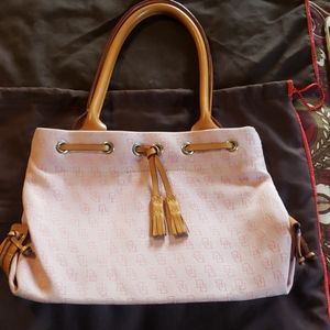 Dooney & bourke